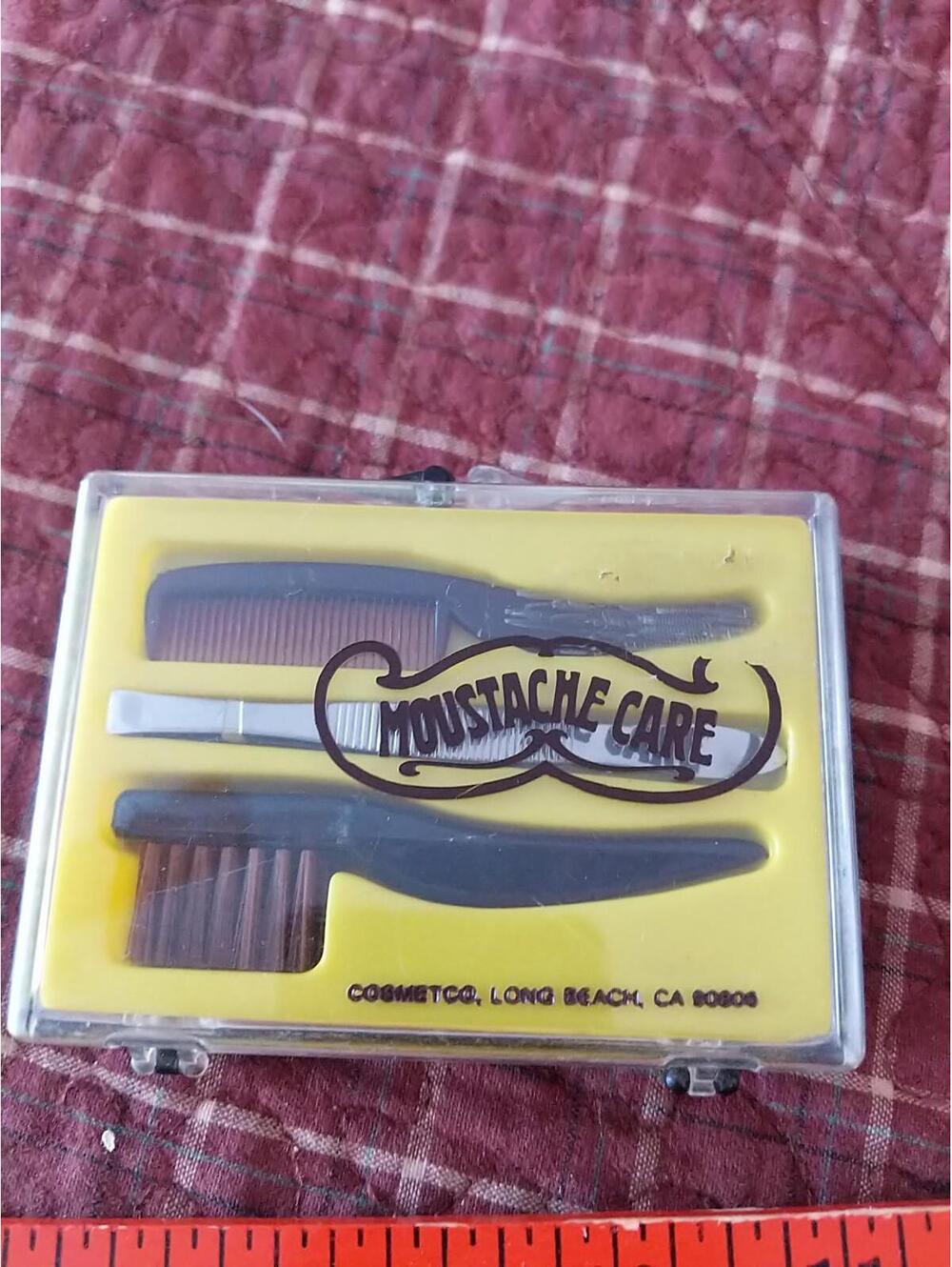 Vtg Cosmetco Moustache Care Brush & Comb Kit Long Beach Plastic Case 3.5”
